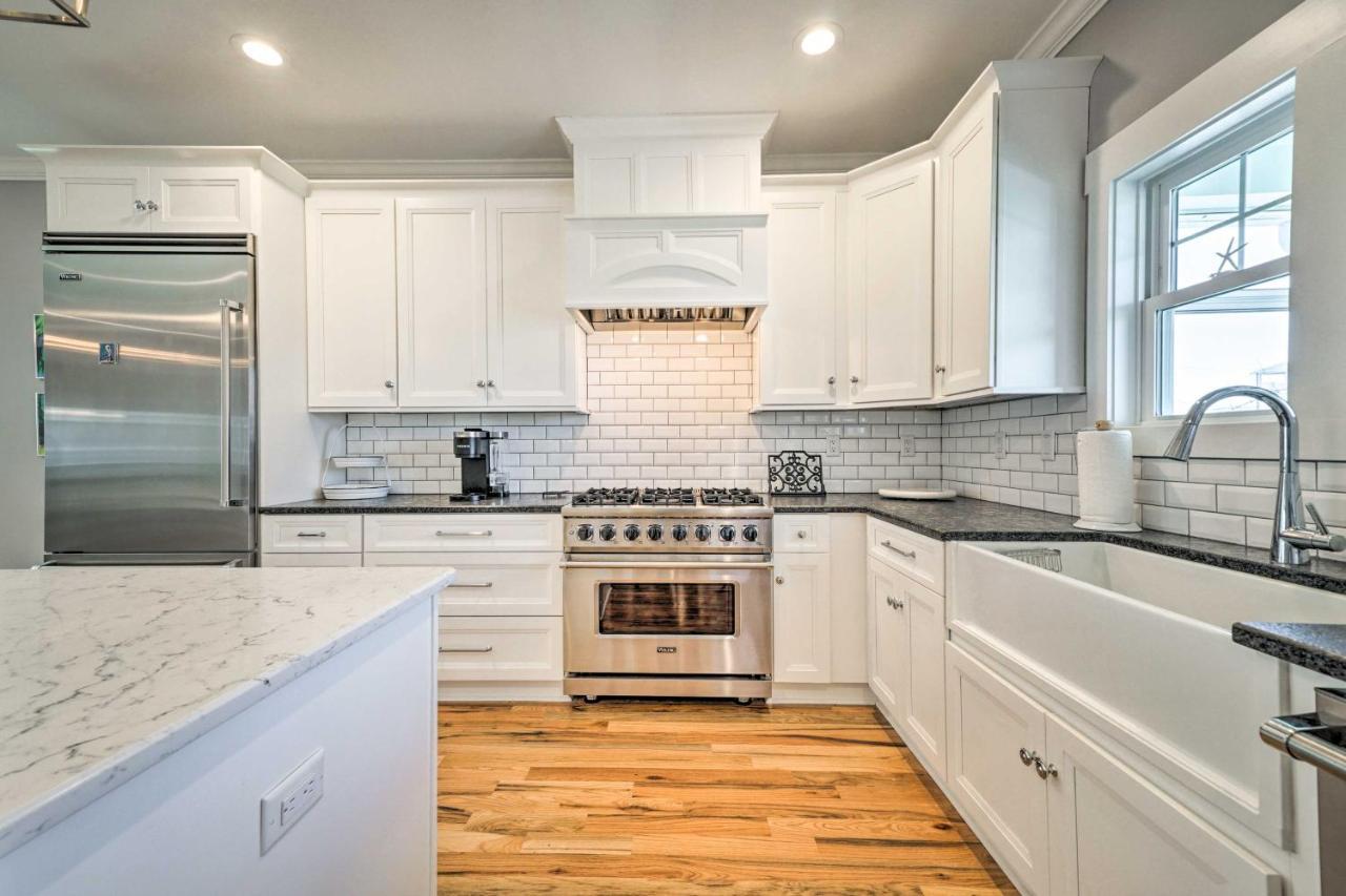 Bright Coastal Abode With Porch And Beach Access! Carolina Beach Eksteriør billede