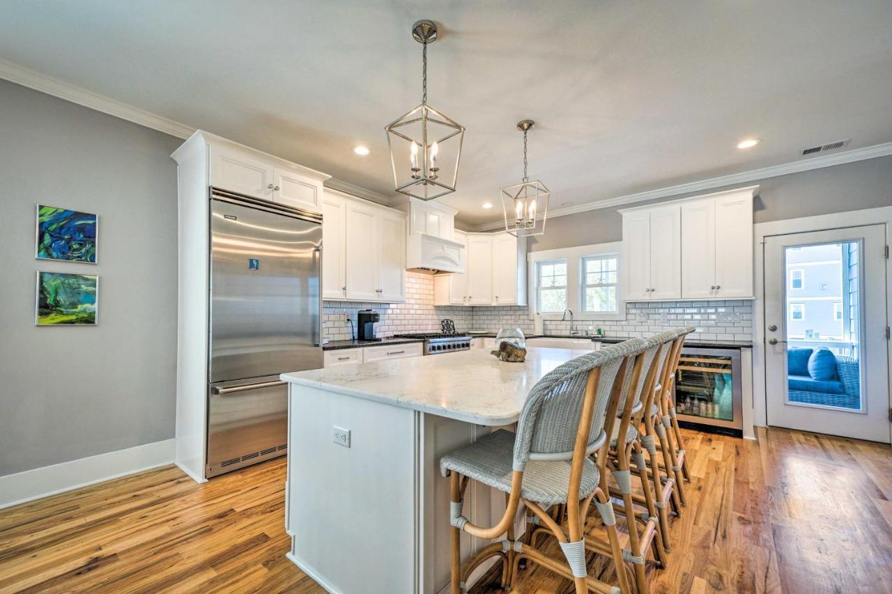 Bright Coastal Abode With Porch And Beach Access! Carolina Beach Eksteriør billede