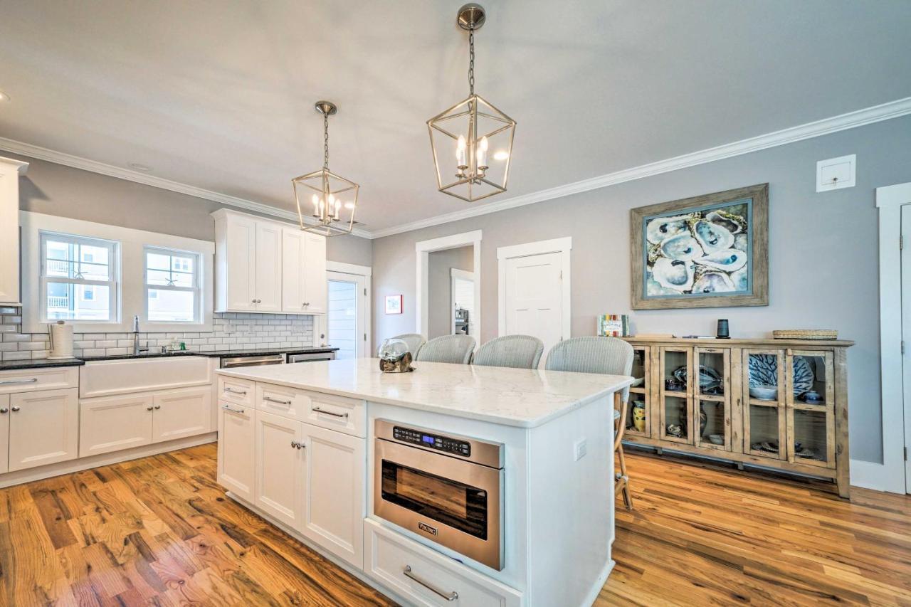 Bright Coastal Abode With Porch And Beach Access! Carolina Beach Eksteriør billede