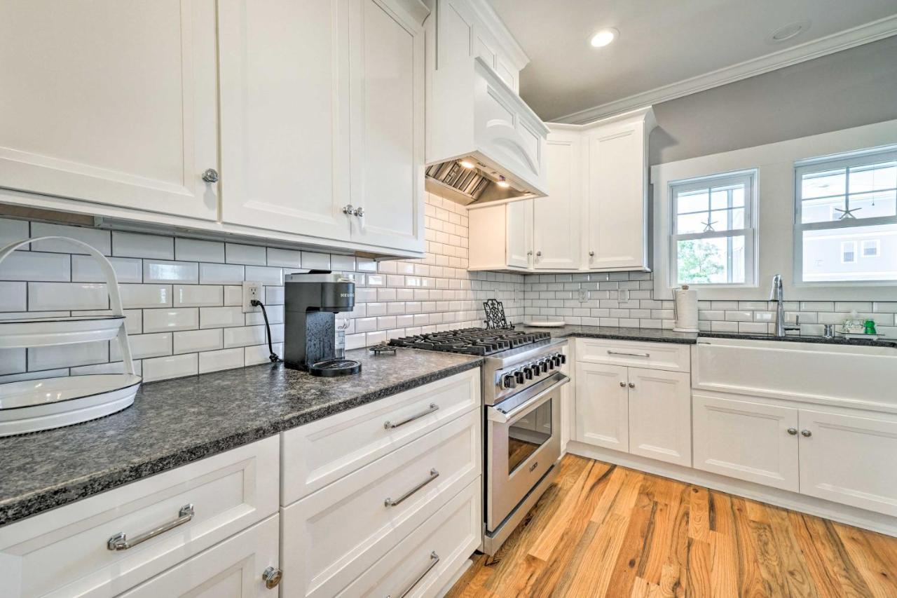 Bright Coastal Abode With Porch And Beach Access! Carolina Beach Eksteriør billede