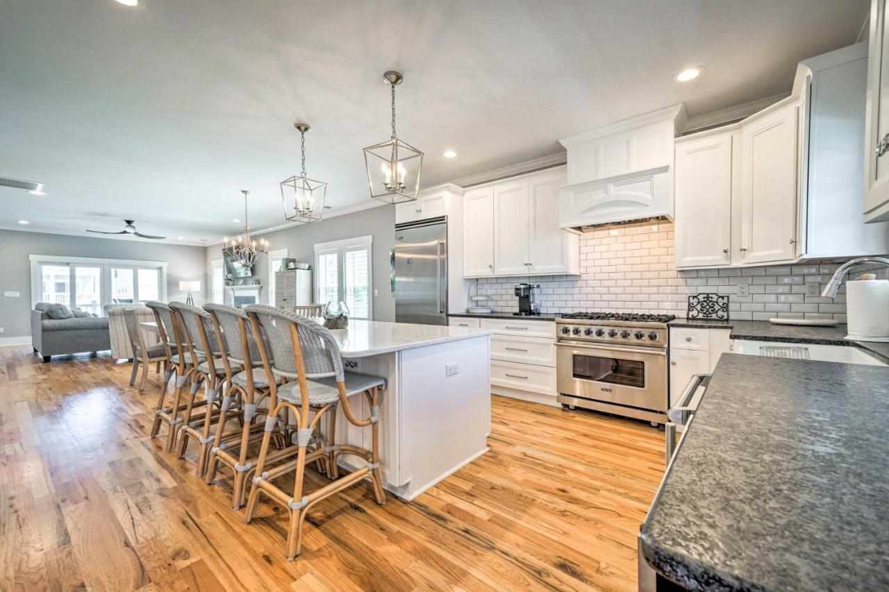 Bright Coastal Abode With Porch And Beach Access! Carolina Beach Eksteriør billede