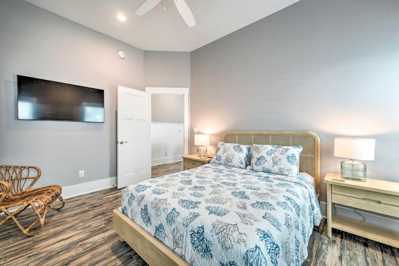 Bright Coastal Abode With Porch And Beach Access! Carolina Beach Eksteriør billede