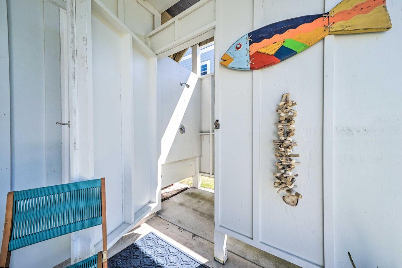 Bright Coastal Abode With Porch And Beach Access! Carolina Beach Eksteriør billede